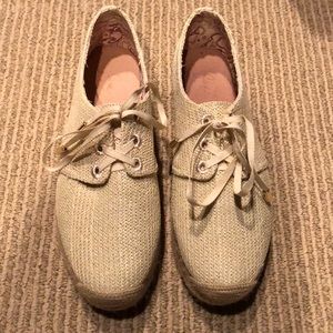 Joie ivory lace up shoes